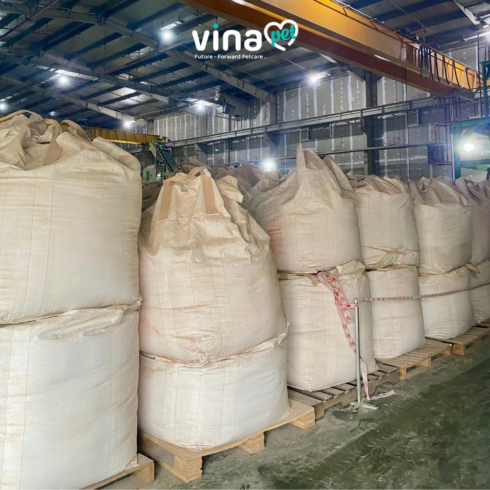 Cát mèo giá sỉ HCM