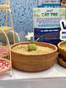 Cát vệ sinh cho mèo hữu cơ